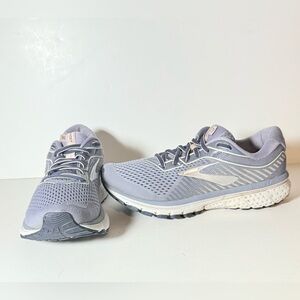 Brooks Women's Athletic Shoes in Lavender